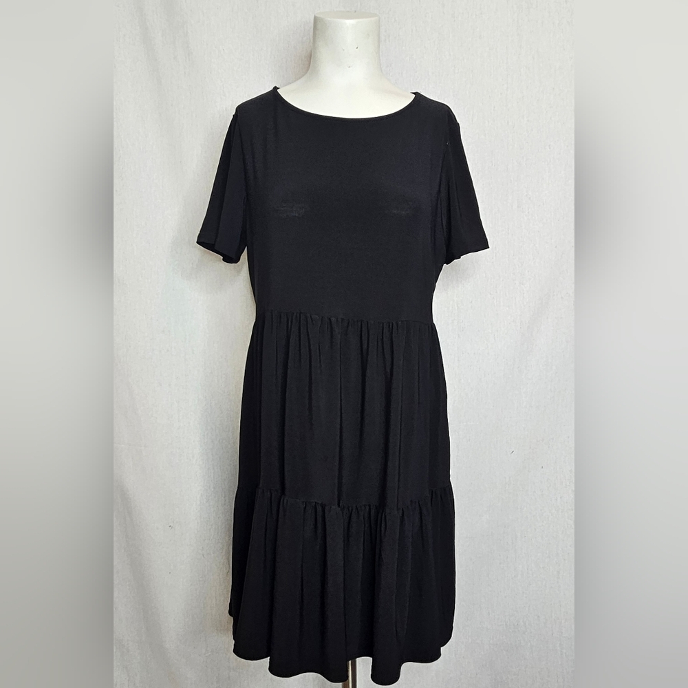 Nicole Miller New York Black Tiered Vacation Dress Size S